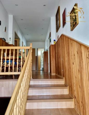 Vila v exkluzívnej štvrti Malý Floreát v Piešťanoch - fotografia 4