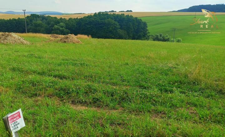 Výnimočný investičný pozemok na predaj - fotografia 2