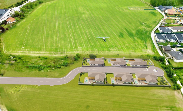 Krásny stavebný pozemok 4781m2 aj  pre developerov - fotografia 6