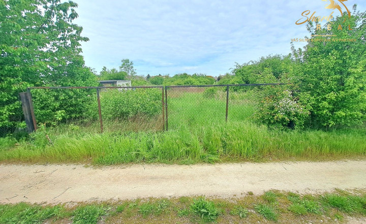 Krásny stavebný pozemok 4781m2 aj  pre developerov - fotografia 16