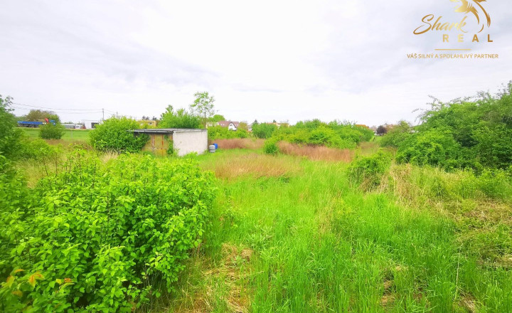 Krásny stavebný pozemok 4781m2 aj  pre developerov - fotografia 18