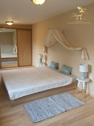 Jedinečná apartmánová nehnutelnosť s bazénom a záhradou - fotografia 20