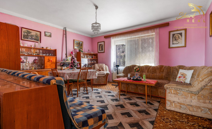 ZNÍŽENÁ CENA! Vidiecky dom s veľkým pozemkom  - fotografia 3
