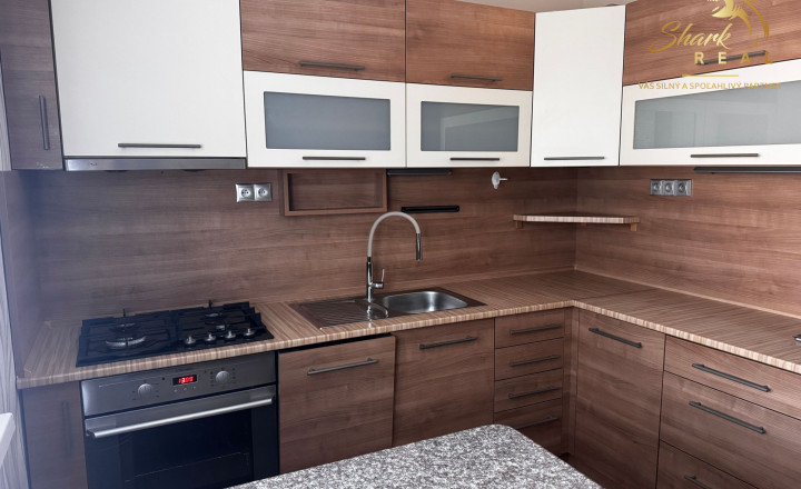 NA PRENÁJOM | Priestranný 3-izbový byt 74 m² s loggiou | Prešov – Šváby - fotografia 1