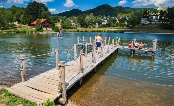 TOP ponuka! Útulný dom s terasou, garážou a výhľadom na prírodu  - fotografia 32