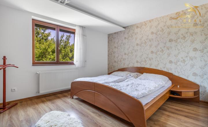 TOP PONUKA! Dvojgeneračný rodinný dom na predaj - fotografia 7