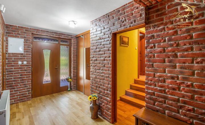 TOP PONUKA! Dvojgeneračný rodinný dom na predaj - fotografia 9