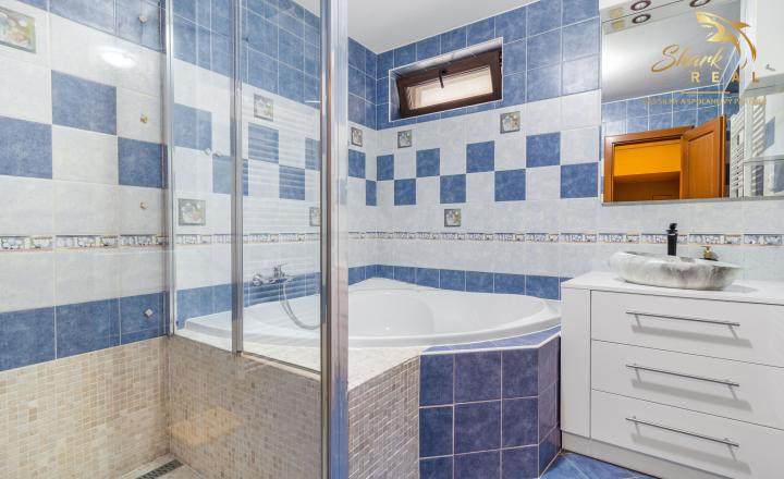 TOP PONUKA! Dvojgeneračný rodinný dom na predaj - fotografia 10