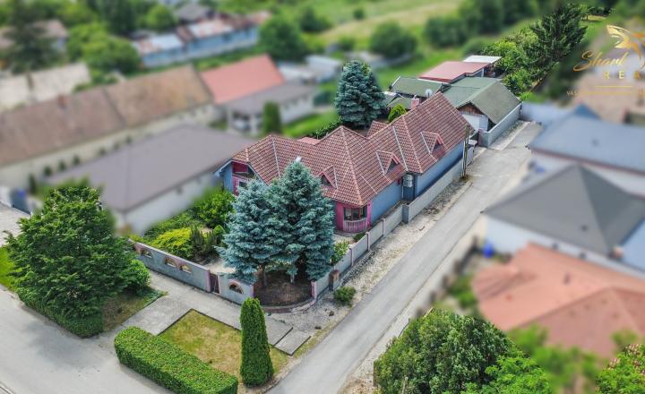 TOP PONUKA! Dvojgeneračný rodinný dom na predaj - fotografia 30