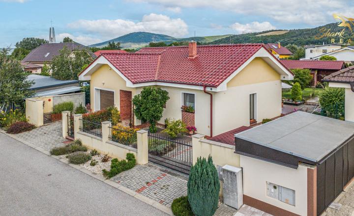 Moderný 3-izbový bungalov len 15 minút od Nového Mesta nad Váhom – Hôrka nad Váhom - fotografia 2