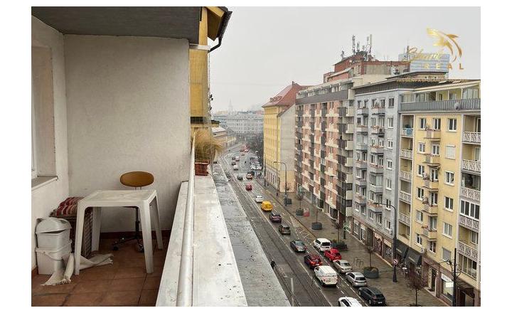 1i byt na 7. posch. v Starom Meste | Balkón 10 m² | Okamžitý výnos | - fotografia 8