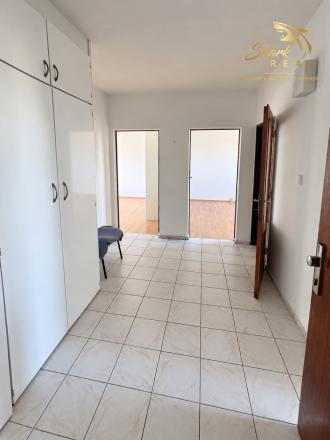 PRIESTRANNÝ 2-IZBOVÝ BYT 63 m² | LOGGIA | VEĽKÉ IZBY | ČILIŽSKÁ, VRÁKUŇA - fotografia 13