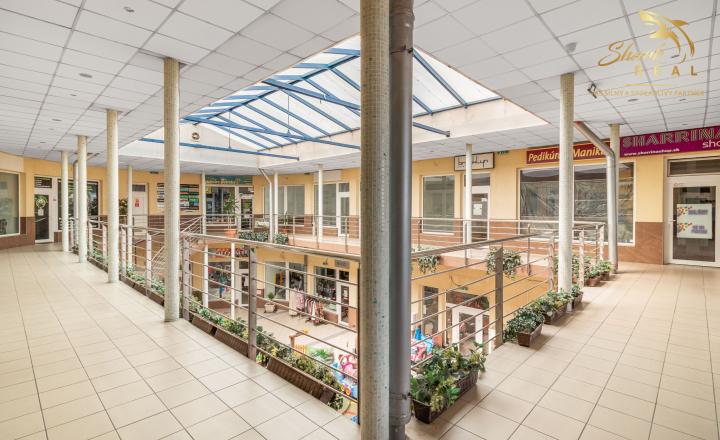 Polyfunkčný objekt s aktívnymi nájomcami v TOP lokalite - Grand Center - fotografia 5