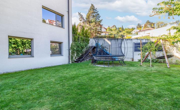 Luxusný 5i byt | 155 m², krb, terasa | Výhľad na Dunaj | Hradný kopec | Ihneď - fotografia 15