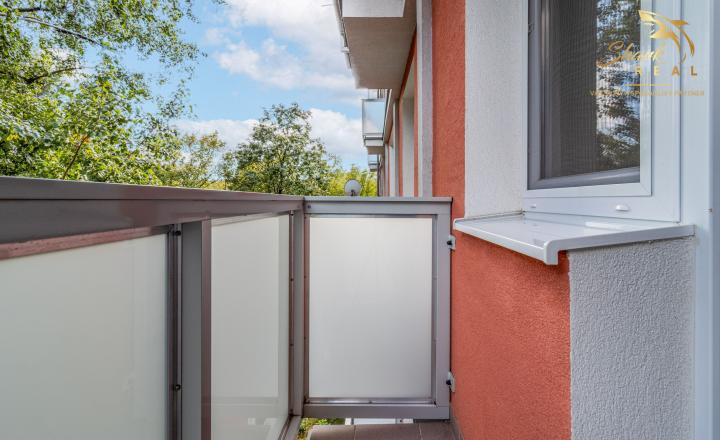 3-IZBOVÝ BYT S 2 BALKÓNMI A LOGGIOU NA ULICI A. HLINKU | PIEŠŤANY - fotografia 9