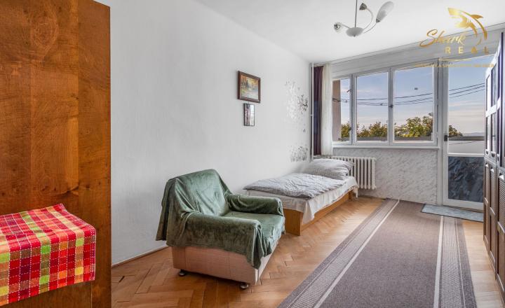 3-IZBOVÝ BYT S 2 BALKÓNMI A LOGGIOU NA ULICI A. HLINKU | PIEŠŤANY - fotografia 14