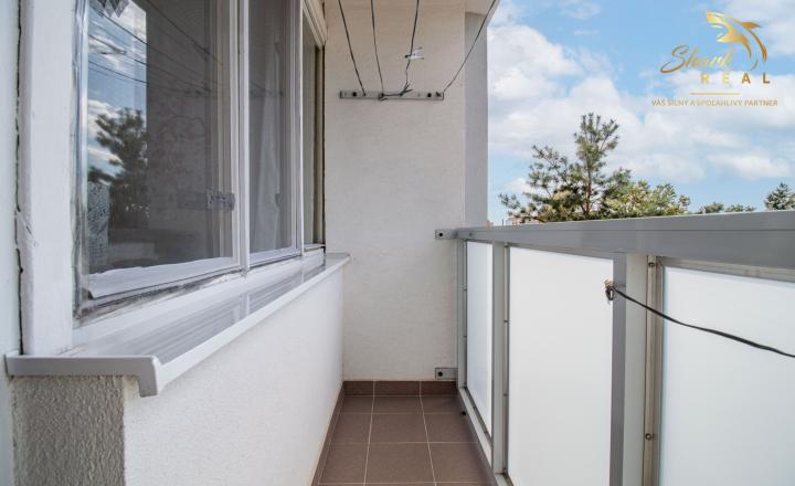 3-IZBOVÝ BYT S 2 BALKÓNMI A LOGGIOU NA ULICI A. HLINKU | PIEŠŤANY - fotografia 16