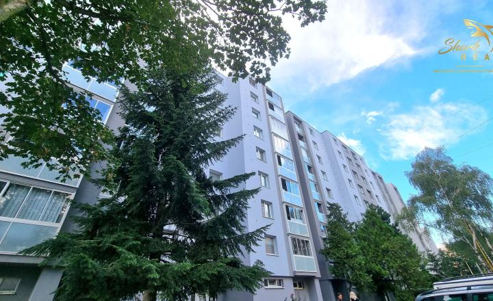 3 IZBOVÝ BYT  PO REKONŠTRUKCII S PRESKLENÝM BALKÓNOM,HODVÁBNA ULICA TREBIŠOV - fotografia 10