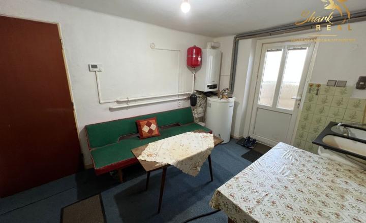 TOP PONUKA - 4 izbový udržiavaný rodinný dom  - fotografia 12