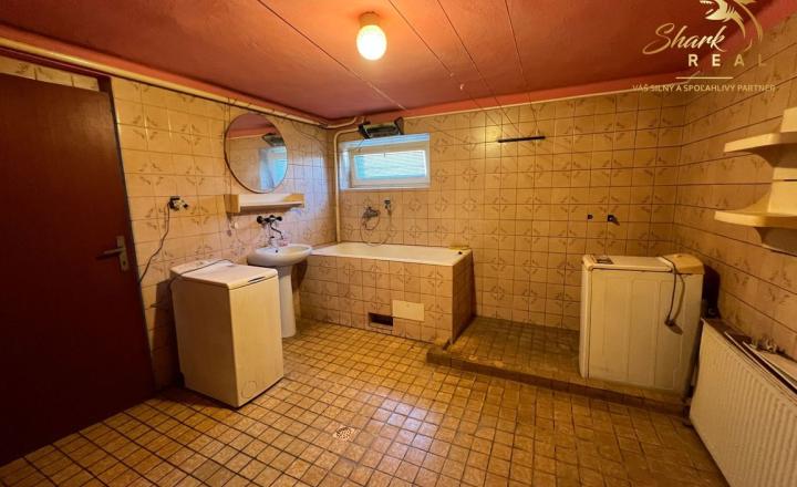 TOP PONUKA - 4 izbový udržiavaný rodinný dom  - fotografia 14