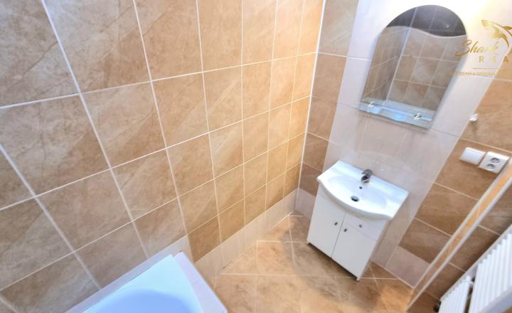 4-IZBOVÝ BYT PO KOMPLETNEJ REKONŠTRUKCII S GARÁŽOU A ZÁHRADKOU V OBCI HRAŇ - fotografia 10