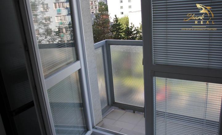 Moderný 3-izbový byt po kompletnej rekonštrukcii v Ružinove - fotografia 4