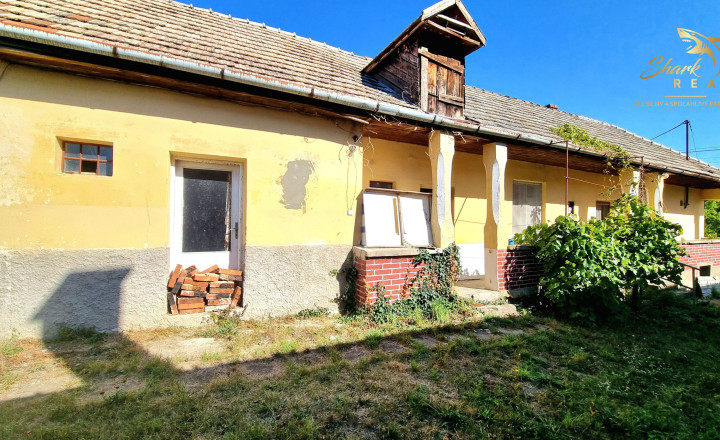 3-izbový tehlový dom s projektom a veľkým pozemkom (17,2 ára) | Veľké Ozorovce - fotografia 4