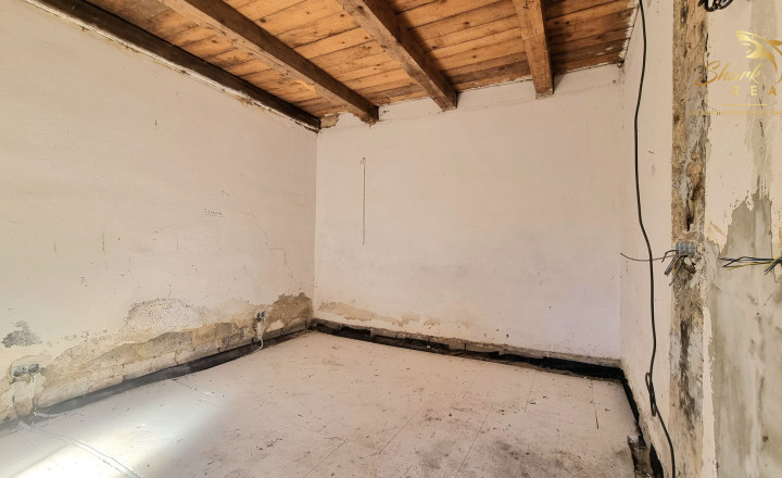 3-izbový tehlový dom s projektom a veľkým pozemkom (17,2 ára) | Veľké Ozorovce - fotografia 10