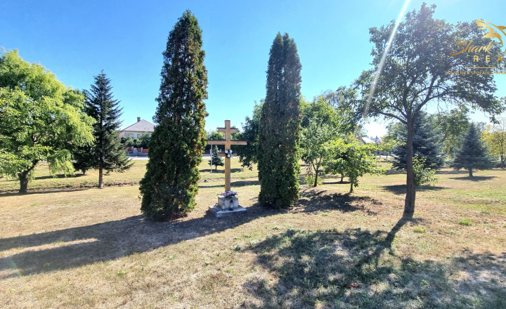 3-izbový tehlový dom s projektom a veľkým pozemkom (17,2 ára) | Veľké Ozorovce - fotografia 15
