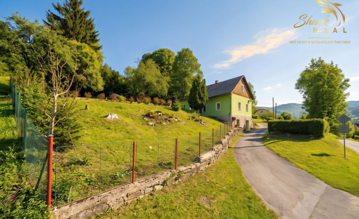 NA PREDAJ: Čarovný rodinný dom / celoročná chalupa v lone prírody Kremnických vrchov (Turček) - fotografia 1