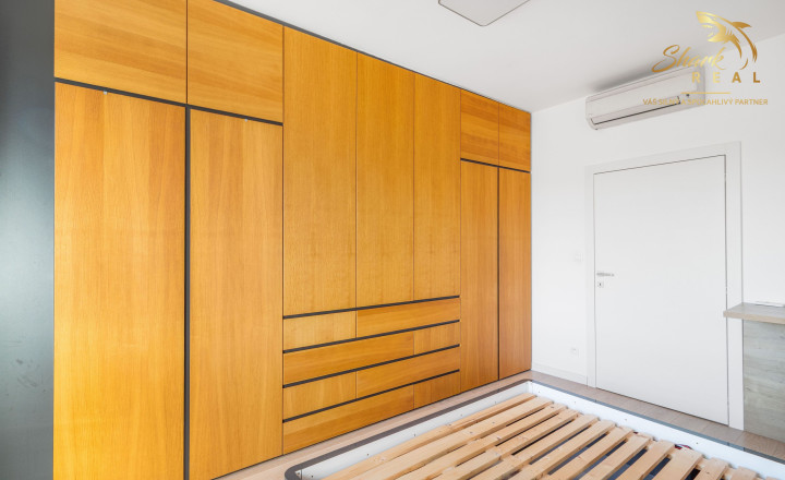 Prekvapivo tichý 3i byt na Šancovej | Po architektonickej rekonštrukcii | 77m², 2x balkón |  - fotografia 8