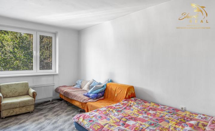 Rodinný dom s rozsiahlym pozemkom – Jabloňovce - fotografia 6