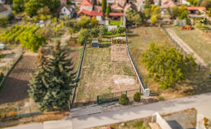 VÁŠ BUDÚCI DOMOV POD MALÝMI KARPATMI | STAVEBNÝ POZEMOK 654 m², SMOLENICE - fotografia 5