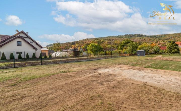 VÁŠ BUDÚCI DOMOV POD MALÝMI KARPATMI | STAVEBNÝ POZEMOK 654 m², SMOLENICE - fotografia 8
