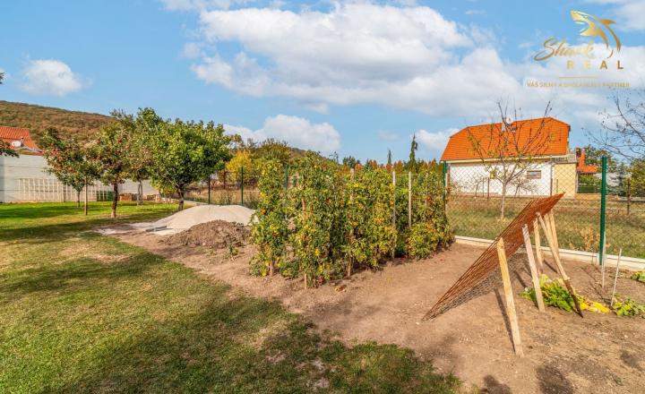 VÁŠ BUDÚCI DOMOV POD MALÝMI KARPATMI | STAVEBNÝ POZEMOK 654 m², SMOLENICE - fotografia 13