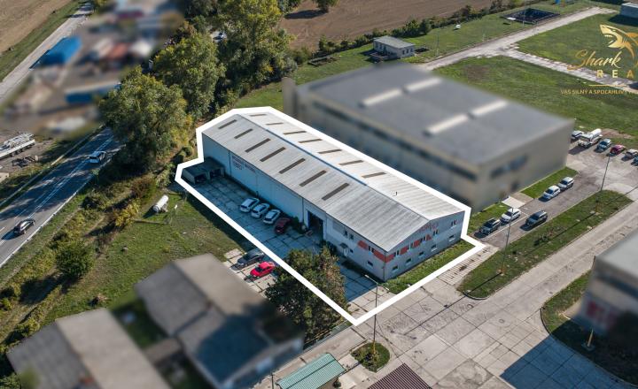 Na predaj moderný komerčný areál 1040 m² s logistickým zázemím – Nové Mesto nad Váhom - fotografia 2