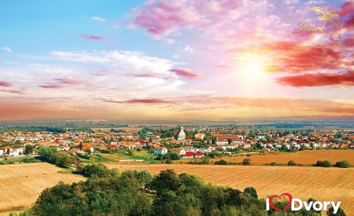 Pekný stavebný pozemok v TOP lokalite - fotografia 1