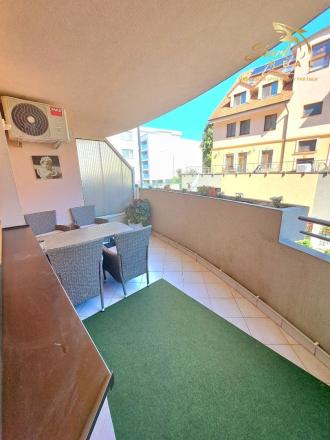 Veľkometrážny byt 100m2 s terasou v centre mesta - fotografia 16