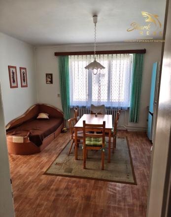 Na predaj dom v Novej Bošáci s rovinatým pozemkom  - fotografia 4
