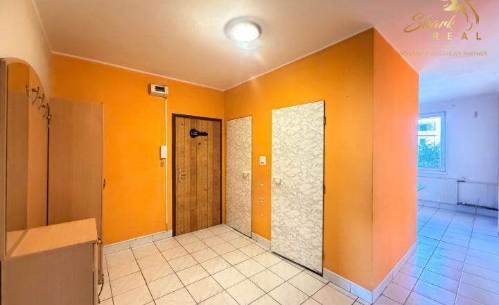2 izbový byt v dobrej lokalite mesta Levice - fotografia 13