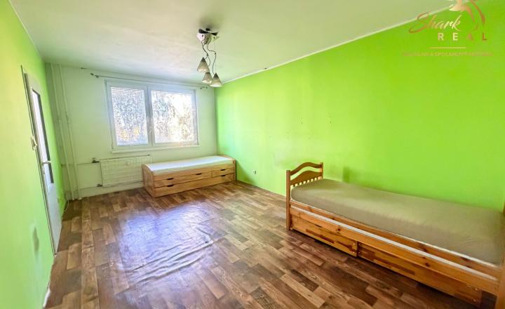 2 izbový byt v dobrej lokalite mesta Levice - fotografia 14