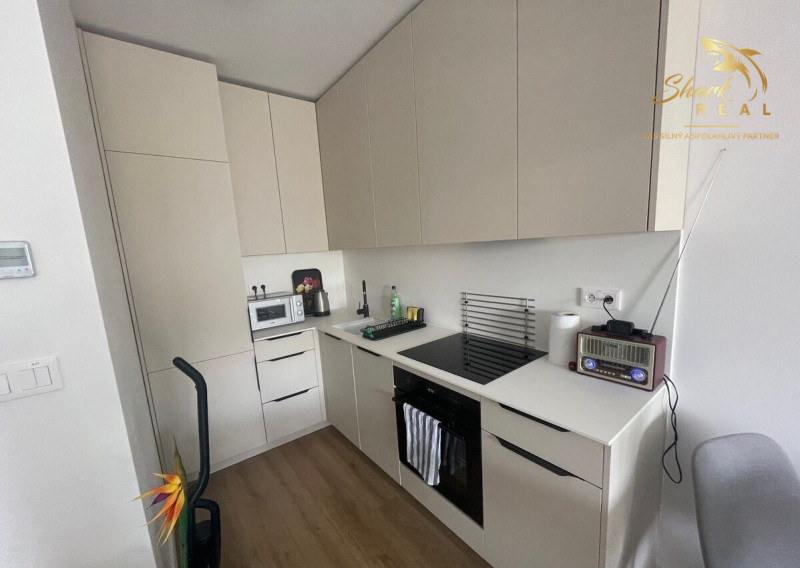 Na prenájom: Úplne nový 2-izbový byt s balkónom a možnosťou garážového státia | Millhaus, Mlynské nivy – Bratislava II, Ružinov