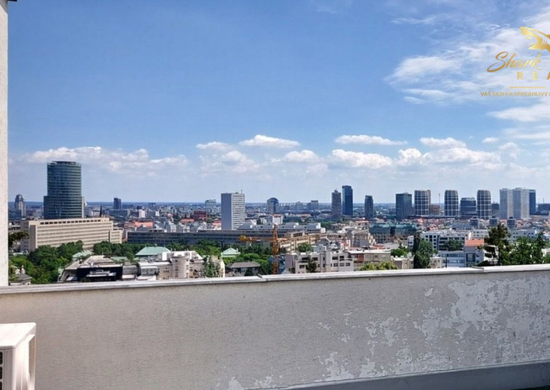 Reprezentatívne sídlo s panoramatickým výhľadom na Bratislavu – Slavín