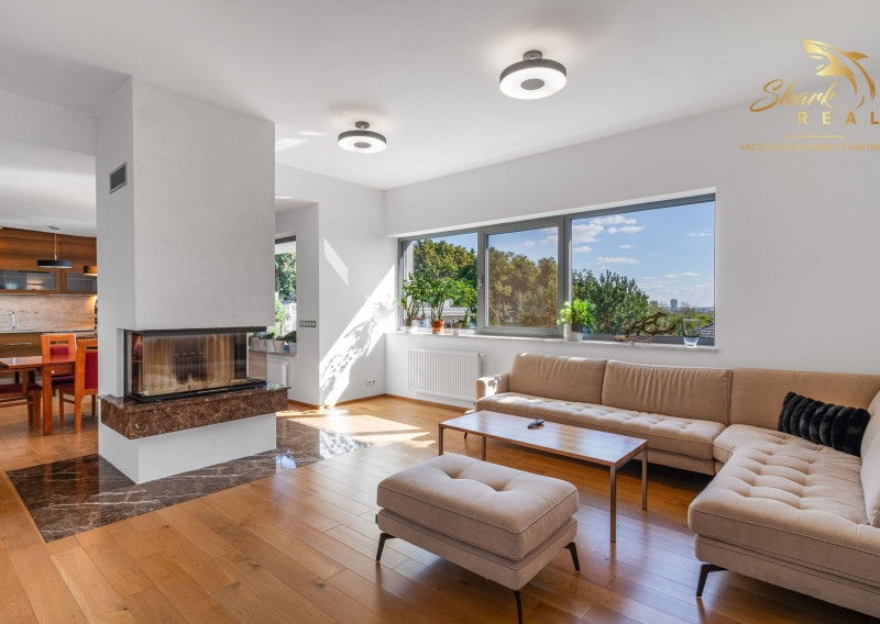 Luxusný 5i byt | 155 m², krb, terasa | Výhľad na Dunaj | Hradný kopec | Ihneď