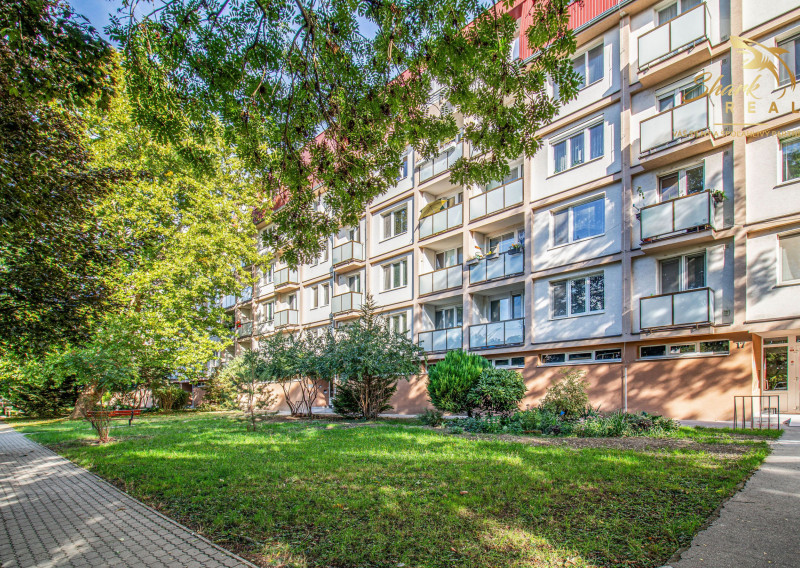 2-izbový byt s dvoma balkónmi a výhľadom na Váh | Vážska ulica, Piešťany